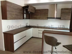 Кухня модерн з фасадами без ручок і акриловими панелями — Гудмебель Кухня модерн з фасадами без ручок і акриловими панелями — Гудмебель